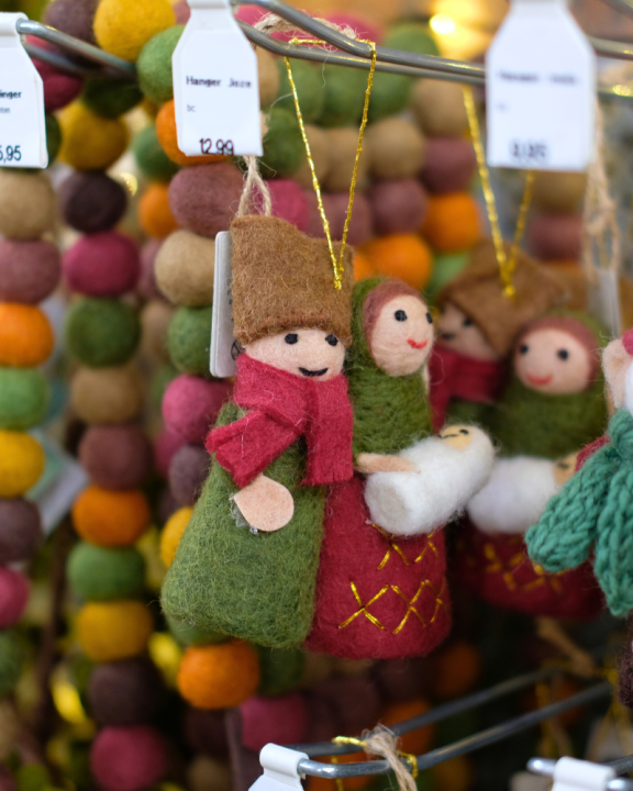 Ontdek de kerstartikelen van Sjaal met Verhaal bij tuincentrum de Oude Tol in Wageningen!