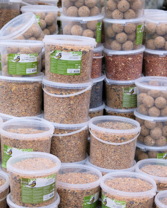 Alles voor tuinvogels kopen bij tuincentrum de Oude Tol! Alles voor tuinvogels kopen bij tuincentrum de Oude Tol!