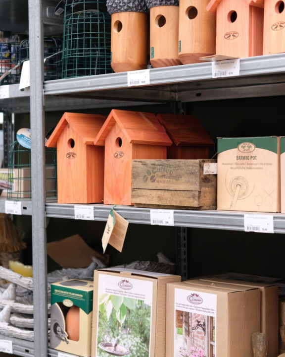 Alles voor tuinvogels kopen bij tuincentrum de Oude Tol! Alles voor tuinvogels kopen bij tuincentrum de Oude Tol!